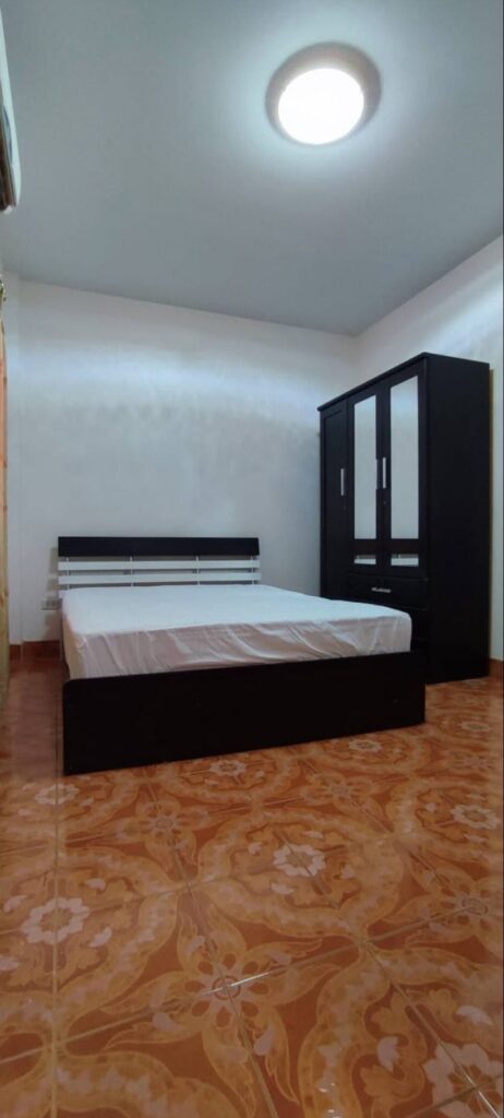 dusitland 8 11