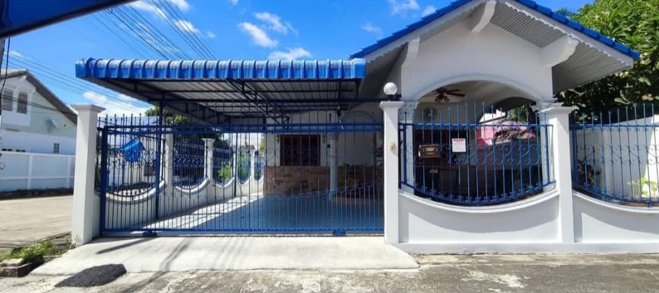 dusitland 8 13